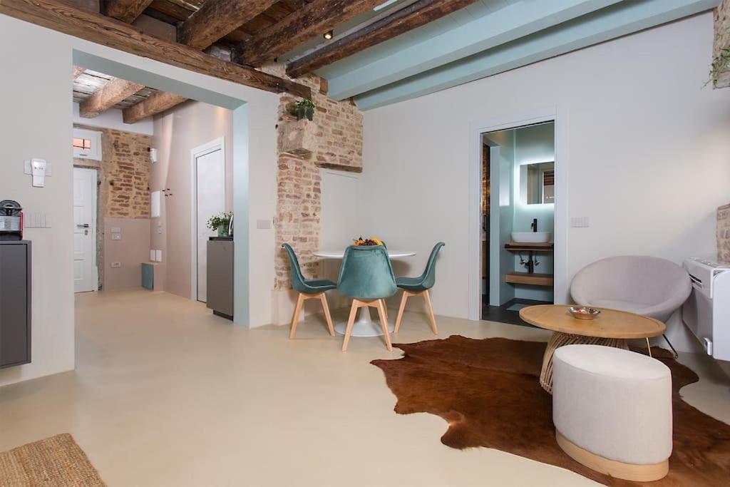 Ivy, Canal View Appartement *
