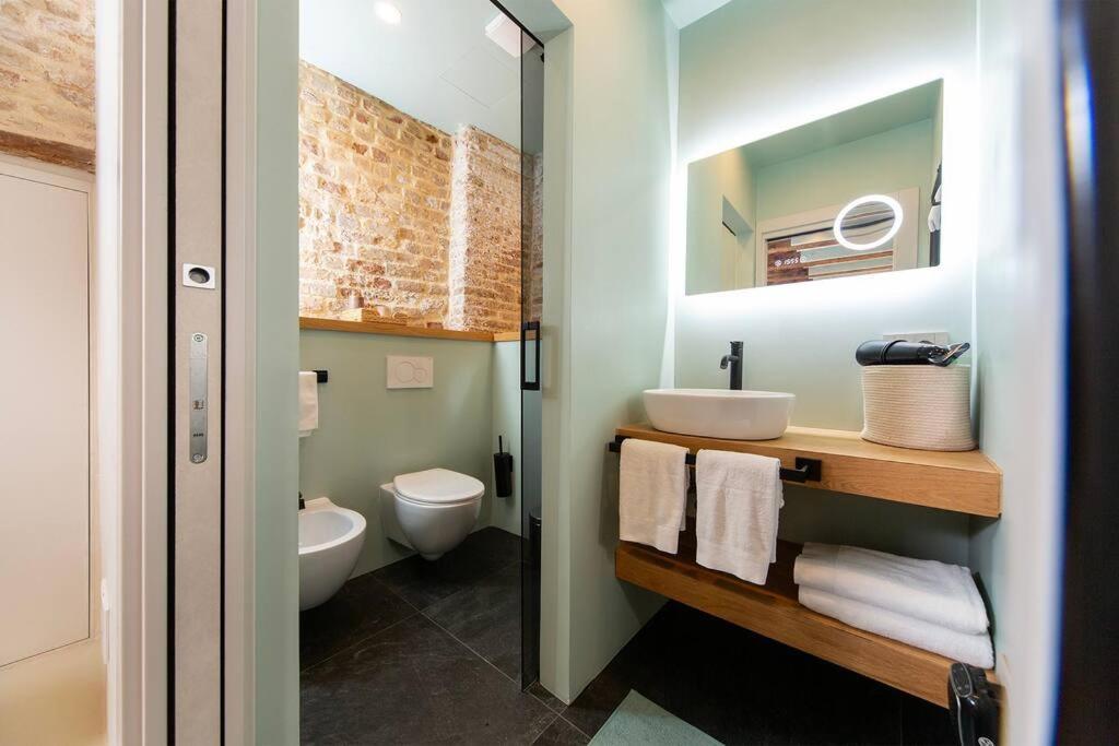 Ivy, Canal View Appartement Venise